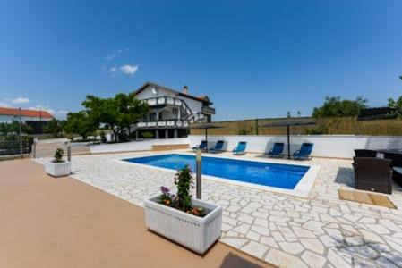 Sveti Filip i Jakov Casa | Villa Luka