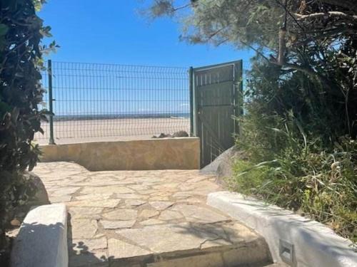 Le Grau-dʼAgde Villa | Villa lumineuse pieds dans l'eau, accès plage direct, clim, jardin, Free WIFI, park, idéale famille! - FR-1-423-295