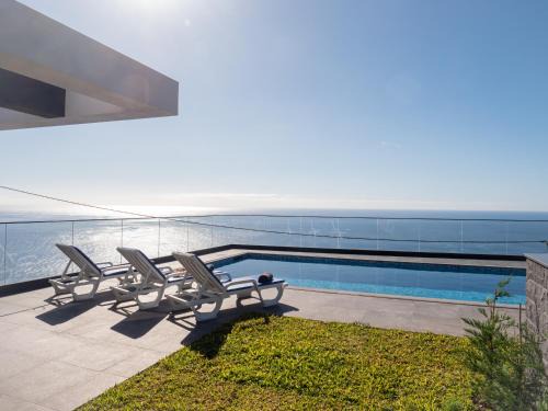 Ribeira Brava Villa | Villa Luxe by Atlantic Holiday