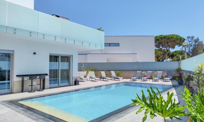 Vale Navio Villa | Villa Luz 37 - Jacuzzi Terrace & Swimming Pool
