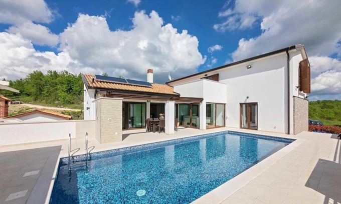 Gracisce Casa | Villa Mala Halu