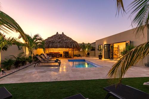 Marie Pampoen Casa | Villa Mambo Royale