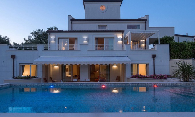 Misano Adriatico Villa | Villa Mandara 8+2, Emma Villas