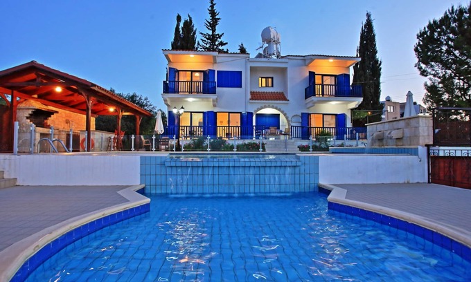 Prodromi Villa | Villa Mandola Rosa: elegantemente decoradas, vistas al mar, piscina, aire acondicionado