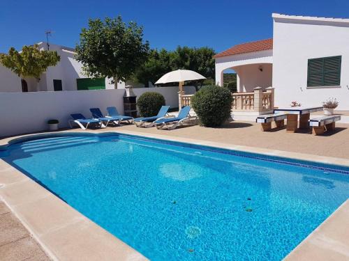 Cales Piques Casa | Villa María espaciosa y cálida con piscina privada