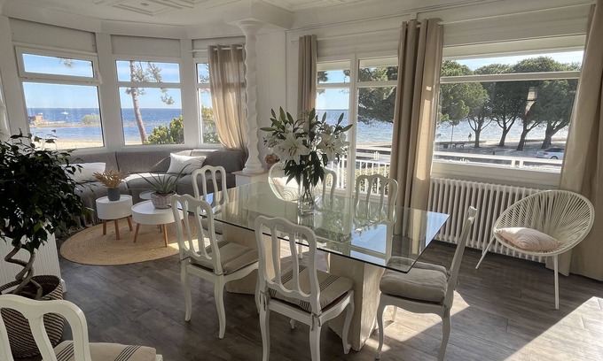 Maubuisson Casa | VILLA MARBOEUF IDYLLIC BEACHFRONT LOCATION
