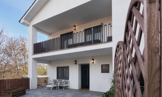 Cerdillo Villa | Villa 'Marel' con vistas a la montaña, Wi-Fi y aire acondicionado