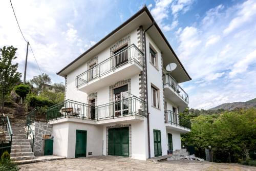 Casarza Ligure Apartamento | Villa Maremonti - con 3 piscine