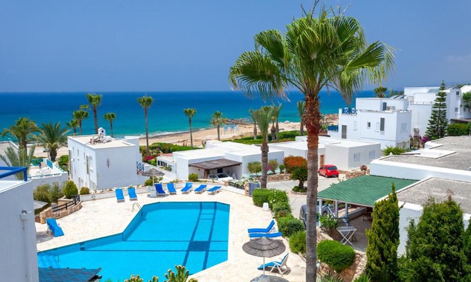 Chlorakas Villa | Villa Margo by the Sea