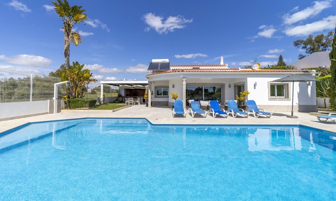 Olhos D'Agua Villa | Maria