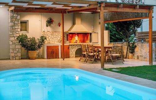 Gouves Villa | Villa Maria with heated pool, next to the beach