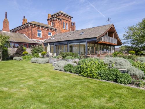 Barrow-in-Furness Casa | Villa Marina
