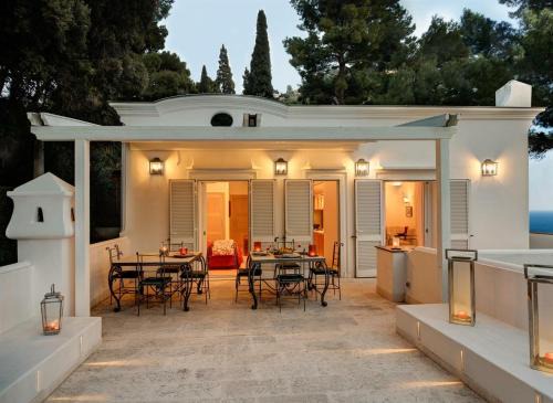 Marina Piccola Villa | Villa Marina Little Beach