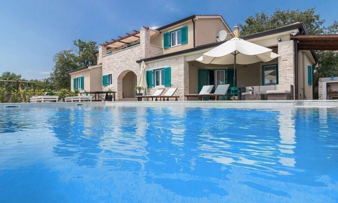 Muzini Villa | Villa Martha Comfortable holiday residence