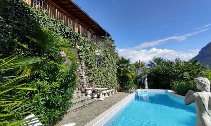 Carlazzo Casa | Villa Massimo by Interhome