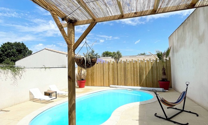 Aytre Casa | Villa Mathéo Junior - Fun and Calm