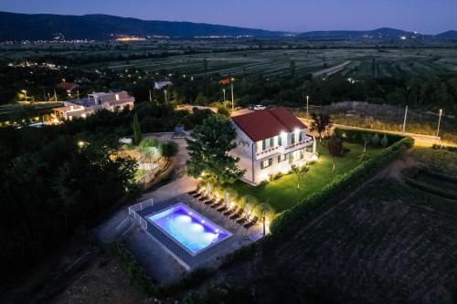 Zmijavci Villa | Villa Matko - family destination