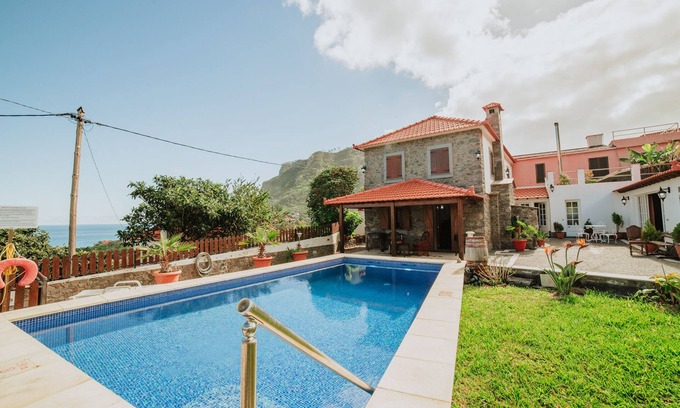 Faial Casa | Propiedad Villa Matta