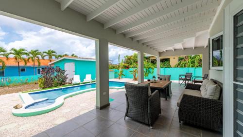 Barber Casa | Villa Maya