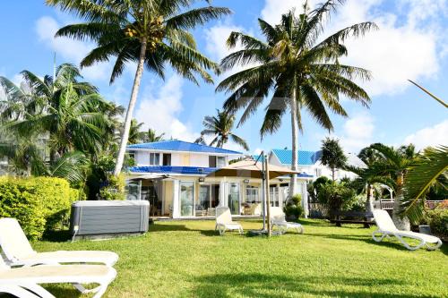 Trou d'Eau Douce Casa | Villa Maya oceanfront with pool, jaccuzzi, wifi, jets in bathroom