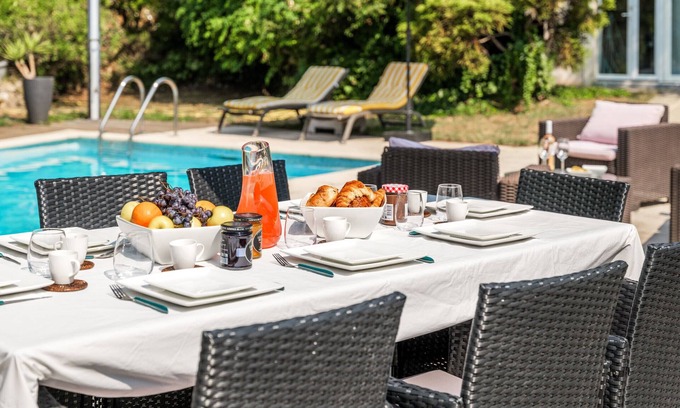 Roquefort-les-Pins Chalet De Esquí | Villa Mazal Pool & Peace in Roquefort-les-Pins