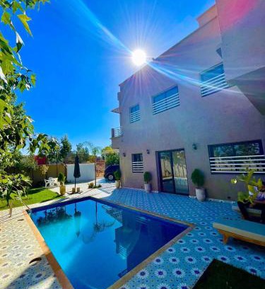 Sidi Abdallah Ghiat Villa | Villa Mazigh & piscine
