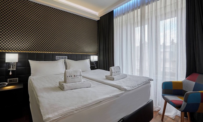 Hollerich Apartamento | Villa Medici 21 One-Bedroom Apartment with Spa Bath