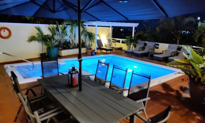 Rodney Bay Villa | Villa Michaeline - Villa privada de lujo con aire acondicionado
