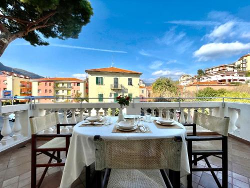 Finalborgo Apartamento | [Villa Migliorini] Lusso & Comfort in Finalborgo.