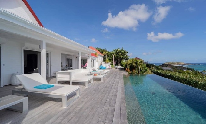 Marigot Casa | Villa Minou a 3 minutos a pie de la playa, WIFI, piscina