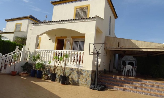 Los Balcones Chalet De Esquí | Chalet Mirador de los Balcones con terraza, barbacoa y piscina comunitaria