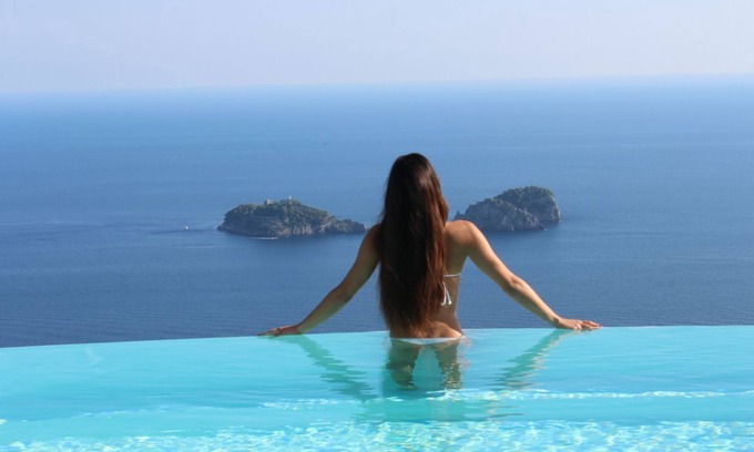 Colli di Fontanelle Villa | VILLA ASOMBROSA VISTA INCREÍBLE EN LA COSTA DE AMALFI Y LAS ISLAS LI GALLI