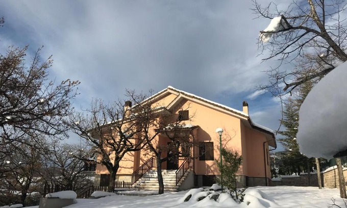 Fiastra Casa | Villa Miralago