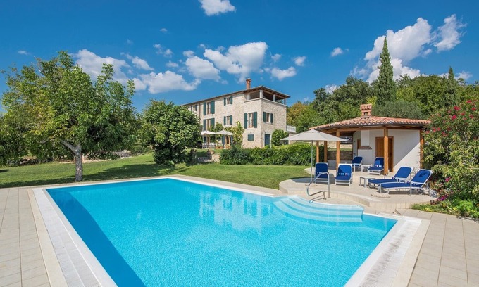 Rakotule Villa | Villa Moncitta in Karojba