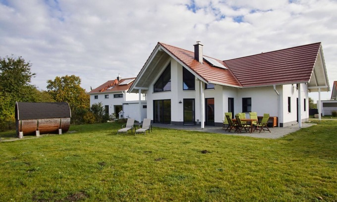 Vaschvitz Casa | Villa Mondlicht - Haus in Idyllischer Lage mit Sauna, Terrasse und Garten - Villa Mondlicht
