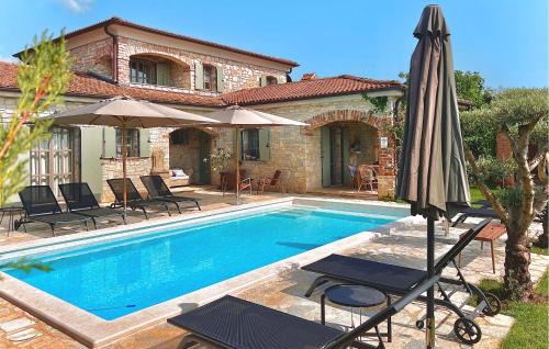 Visnjan Casa | Villa Montona