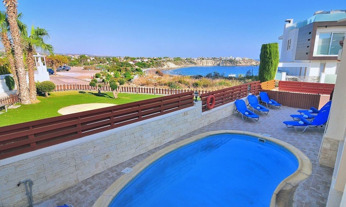Pegeia Villa | Villa Morfou Dyo - Villa de lujo suprema - Impresionantes vistas al mar con jacuzzi, sauna y cine pr