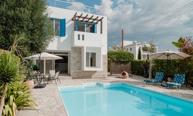 Peyia Town Villa | Villa Mozart
