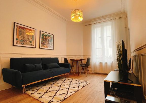 Cœur de Ville Apartamento | Villa muguette - coeur de Vichy-1er étage-balcon