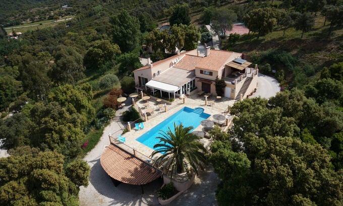 Bormes-Les-Mimosas Cama Y Desayuno | Villa Nais