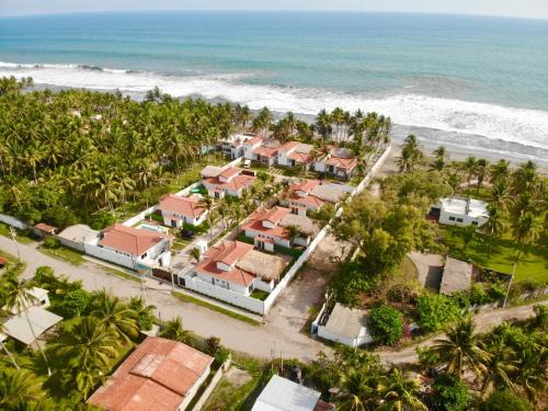 San Luis Talpa Casa | Villa Nakär - Oceanfront Luxury Villa in Playa Amatecampo, El Salvador