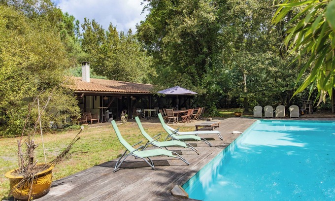 Merignac Casa | Villa 'Namasté' con piscina privada, terraza privada y Wi-Fi