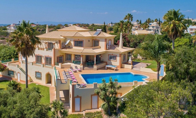 Cerro de Aguia Villa | Villa Nenufa by Villa Plus