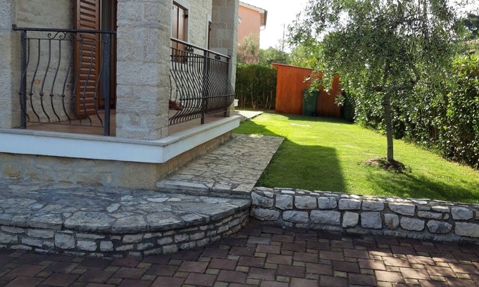Buici Villa | Villa Nevena with pool in Poreč for max 10 Persons 6km from the beach