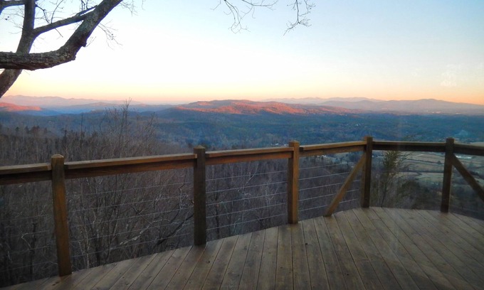 Hendersonville Casa | Villa Nirvana - Posh, Serene - Impresionantes vistas a la montaña - Perritos ¡Bienvenido!