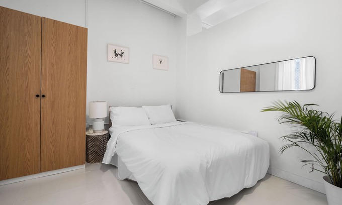 Hipodromo Apartamento | Villa Nova Tu pausa minimalista en medio de todo.