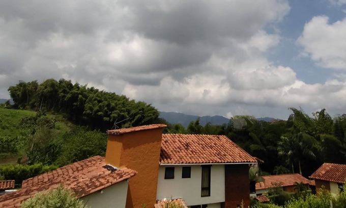 Quimbaya Chalet De Esquí | Villa Lupalú - casa de campo - Quimbaya Quindío