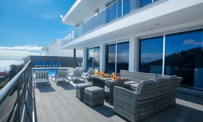 Tabua Casa | Villa Oceânica by LovelyStay