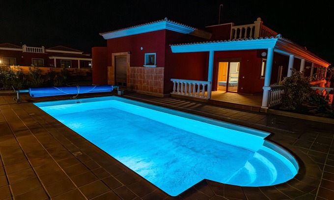 Caleta de Fuste Villa | Villa Oceana – Refugio en el acantilado