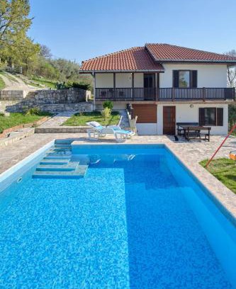 Bratesici Casa | Villa Olga